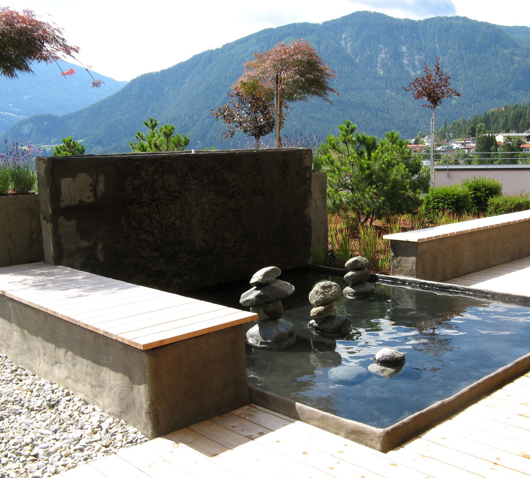 Dachterrasse mit Bergblick